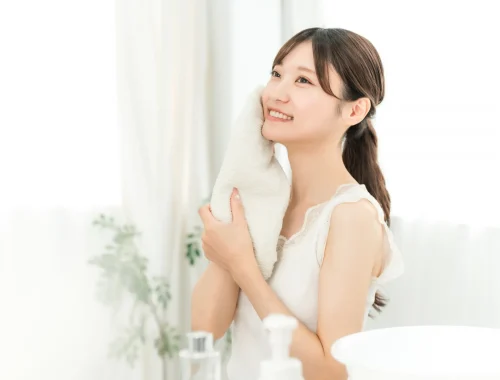 化粧水のあと何もしないはNG？適切な保湿ケアを解説