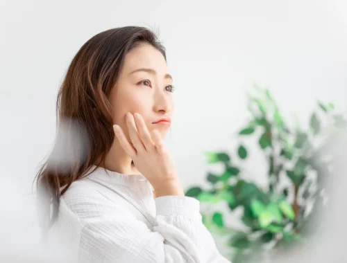 30代の髪ケアは？うねり・パサつきを救うアイテムと使い方